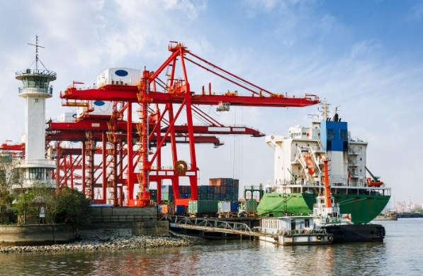 寧波貨代公司如何在激烈的市場(chǎng)競(jìng)爭中脫穎而出，實(shí)現(xiàn)創(chuàng)新與突破