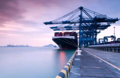 青島海運發展的有利條件和不利條件