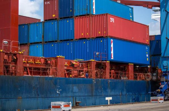 作為中國重要的海洋門戶城市，青島的海運代理行業起著重要的作用