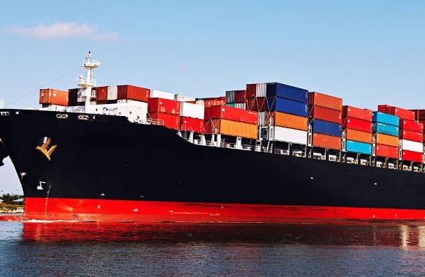 深圳作為一個(gè)經(jīng)濟(jì)發(fā)達(dá)的城市，貨代業(yè)在這里得到了廣泛的發(fā)展