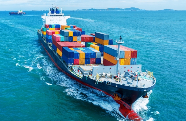 深圳海運以其發(fā)達的物流體系在全球海運市場中占據(jù)舉足輕重的地位