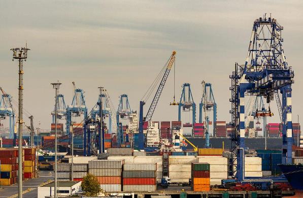 天津貨代在國內外貿易中發揮著重要作用