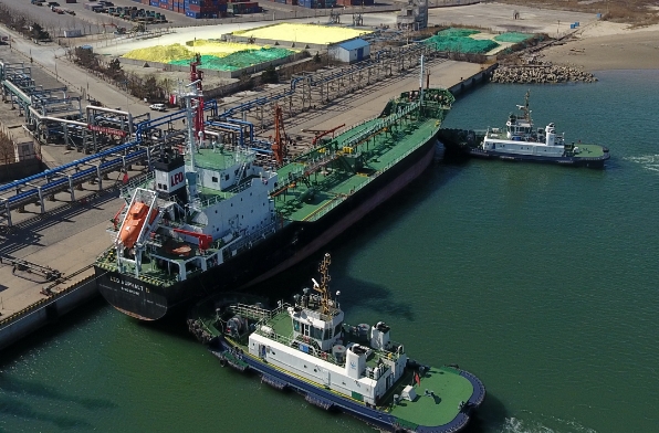 隨著國際貿易的不斷發(fā)展和全球化的趨勢，天津的貨代行業(yè)也逐漸崛起