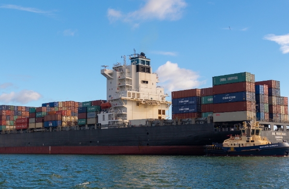 天津港出口海運貨代引領(lǐng)著物流效率與客戶體驗的雙重飛躍