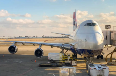 國(guó)際貨運(yùn)代理主要接受客戶貨物運(yùn)輸方面的委托，他們都能做什么？