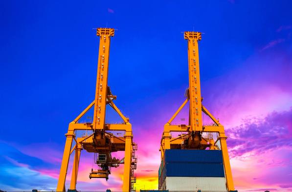 在選擇馬來西亞貨代時，應該考慮哪些方面？