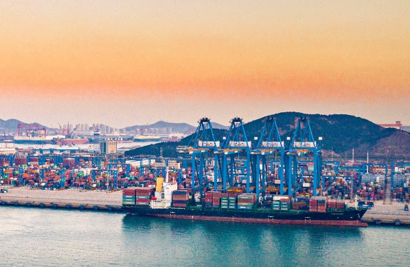 隨著泰國經(jīng)濟的不斷壯大，泰國的物流行業(yè)將扮演著越來越重要的角色