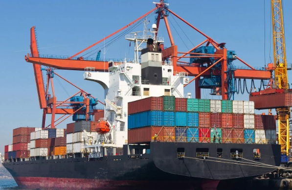 國際貨運作為連接各國經濟與市場的橋梁，扮演著至關重要的角色