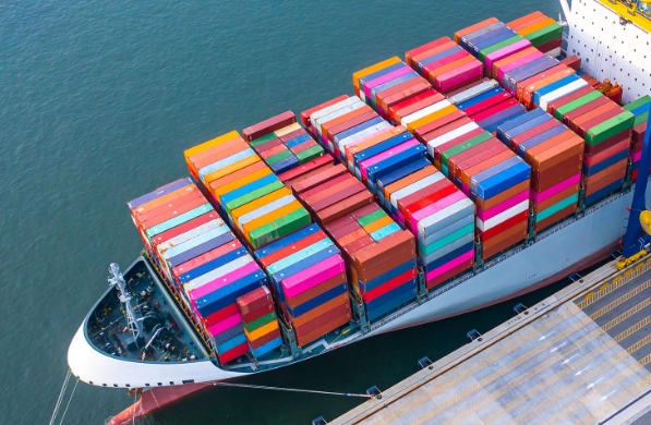 美國專線的完善關(guān)乎兩國經(jīng)濟的繁榮，是推動全球物流進步的關(guān)鍵力量